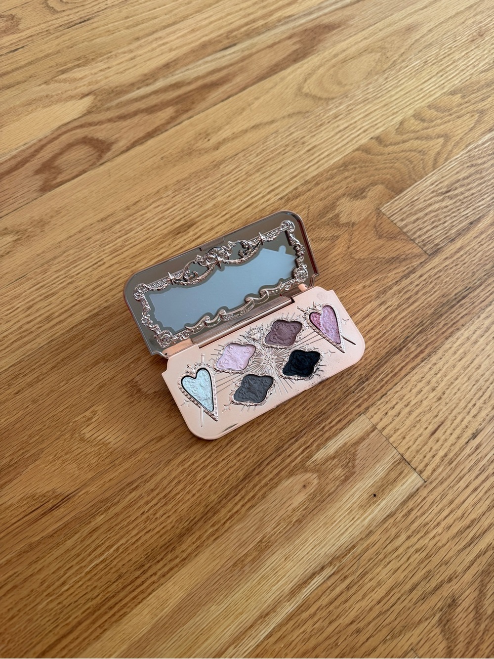 Flower knows eyeshadow palette Knight Unicorn Satin Makeup Palette Moon Sprite